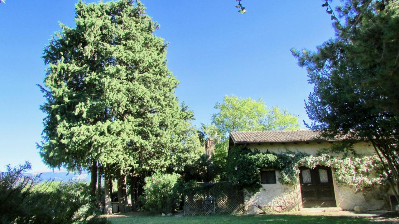 Agriturismo "Borgo Madonna Degli Angeli" - Charming Cottages In The Gardens ! Tocco da Casauria Εξωτερικό φωτογραφία